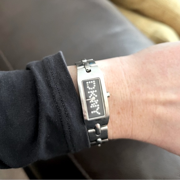 DKNY watch. Donna Karan New York. - Picture 3 of 5